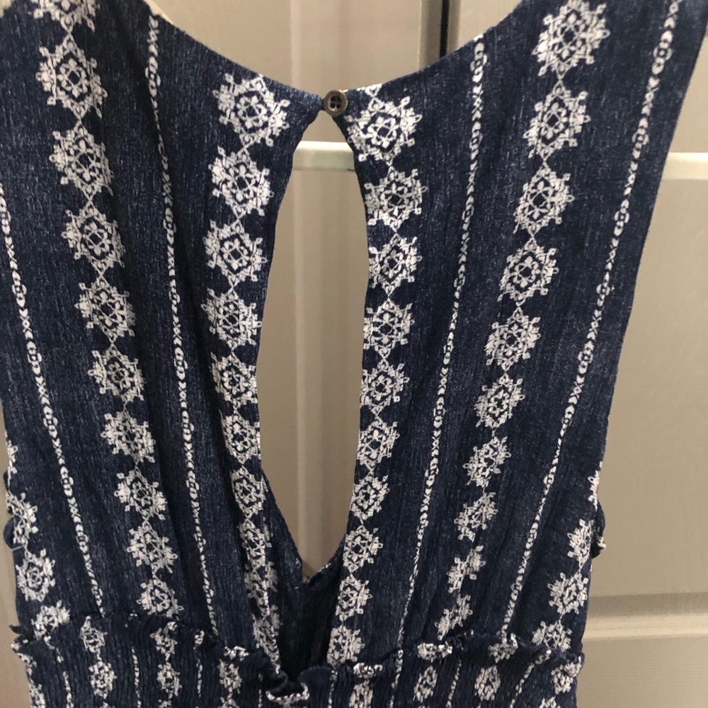Hem and Thread jumpsuit - Picture 8 of 11